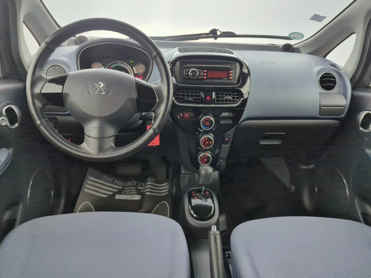PEUGEOT ION Active - CASH TOP CAR  